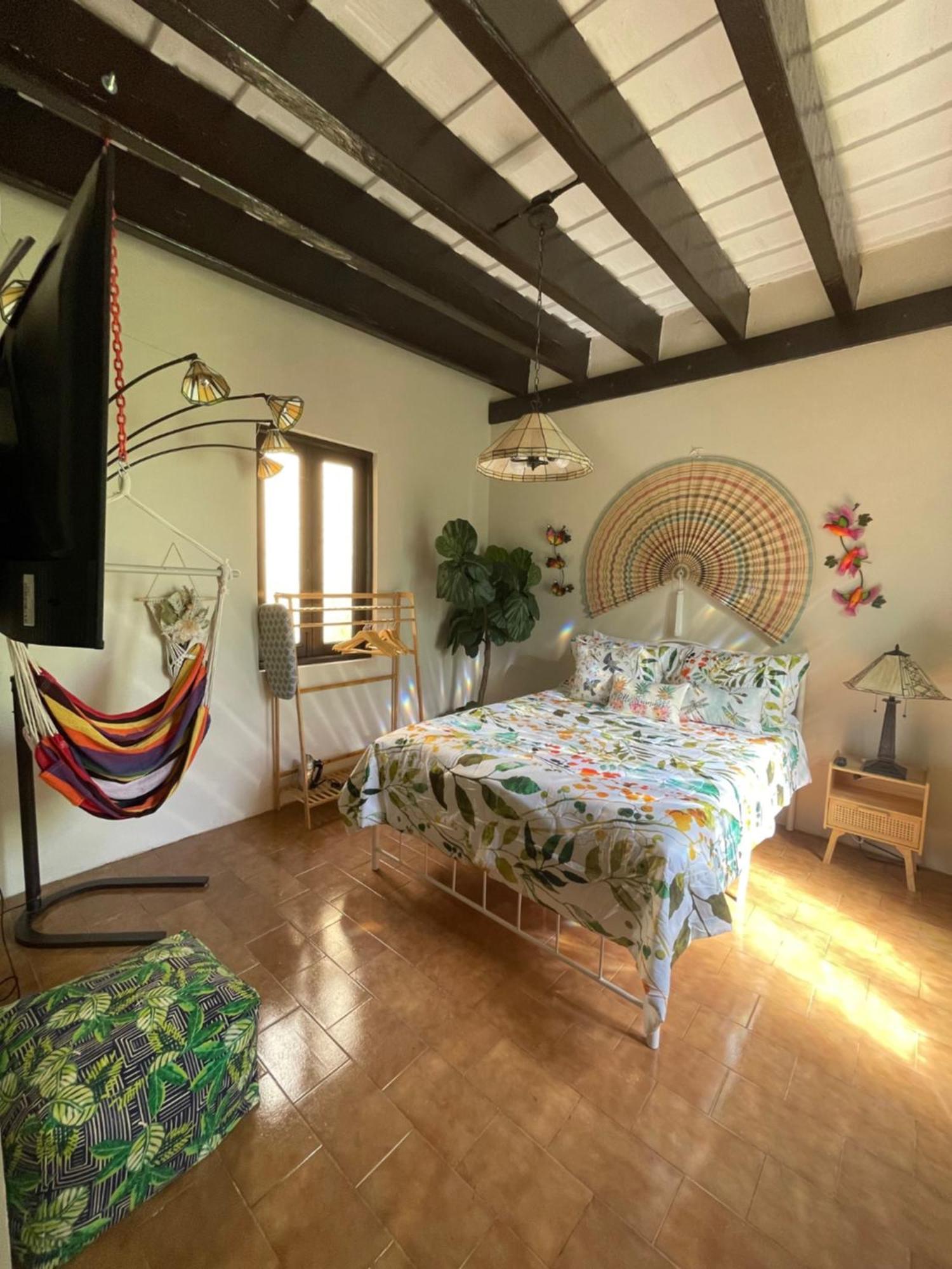 The Garden Apartment, The Willow Apartment, & The Tropical Apartment At Casa Of Essence In Old סן חואן מראה חיצוני תמונה